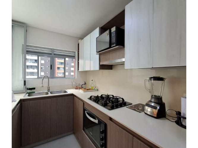 Apartamento de 3 alcobas en venta en El Esmeraldal, Envigado, 101 m² · foto 3 de 8