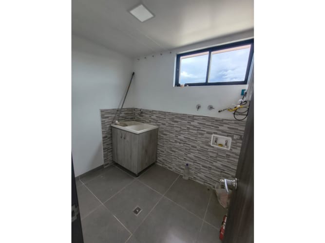 Apartamento de 2 alcobas en arriendo en Las Palmas, Envigado, 130 m² · foto 5 de 12