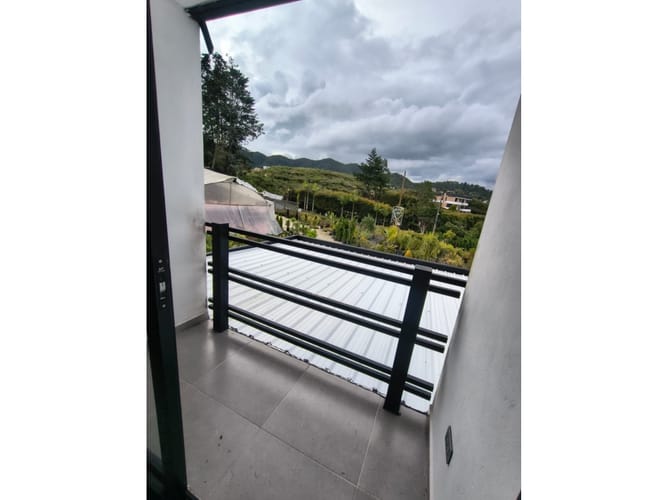 Apartamento de 2 alcobas en arriendo en Las Palmas, Envigado, 130 m² · foto 8 de 12