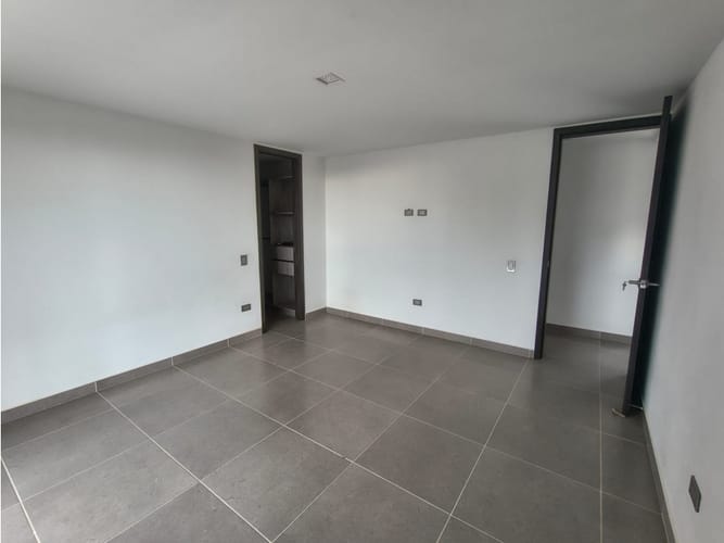Apartamento de 2 alcobas en arriendo en Las Palmas, Envigado, 130 m² · foto 9 de 12