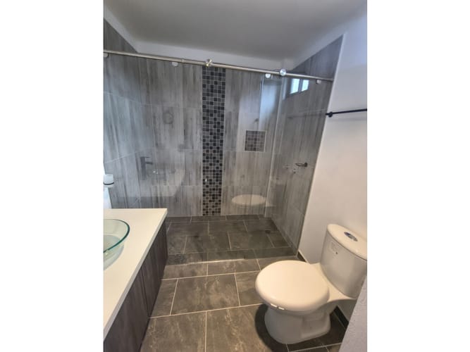 Apartamento de 2 alcobas en arriendo en Las Palmas, Envigado, 130 m² · foto 12 de 12