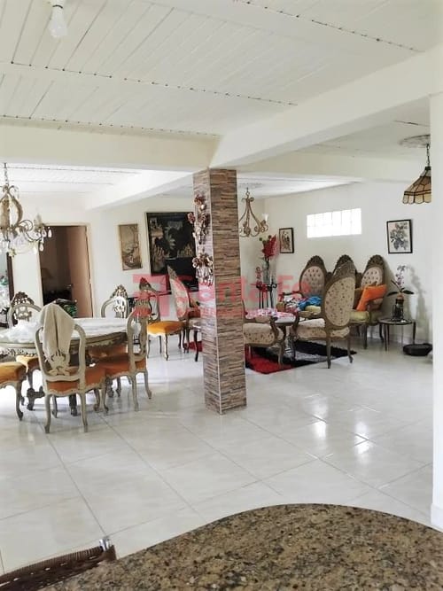 Casa de 4 alcobas en arriendo en La Bermejala, La Estrella, 550 m² · foto 6 de 10