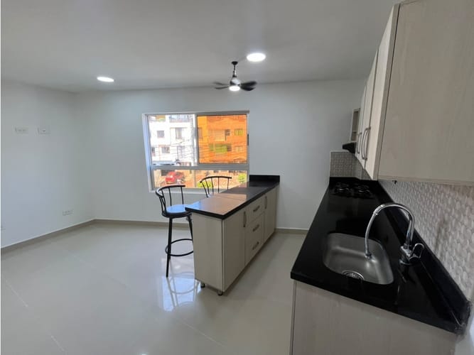 Apartamento de 3 alcobas en arriendo en Cabañas, Bello, 58 m² · foto 7 de 20
