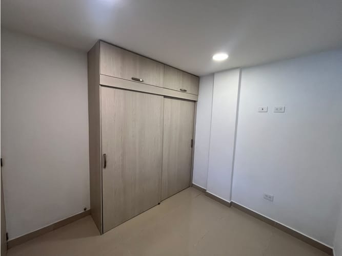 Apartamento de 3 alcobas en arriendo en Cabañas, Bello, 58 m² · foto 12 de 20