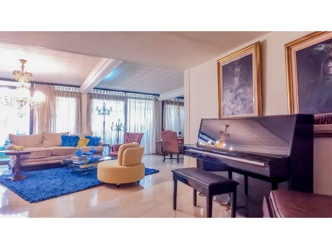 Casa de 4 alcobas en venta en Altos Del Poblado, Medellín, 912 m² · foto 8 de 24