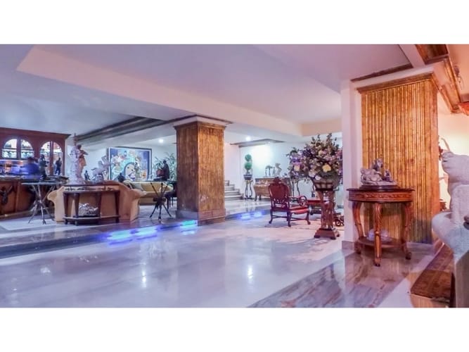 Casa de 4 alcobas en venta en Altos Del Poblado, Medellín, 912 m² · foto 10 de 24