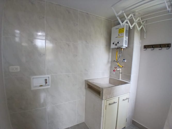 Apartamento de 3 alcobas en arriendo en Belén, Medellín, 50 m² · foto 9 de 17