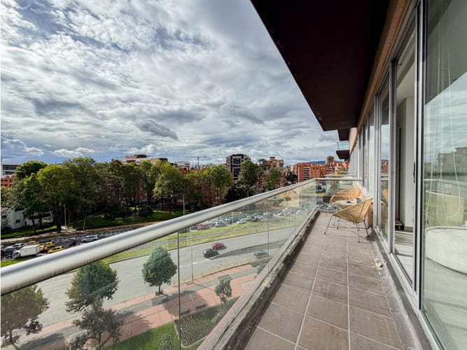 Apartaestudio en venta en Chico Norte, Bogotá, 60 m² · foto 5 de 14