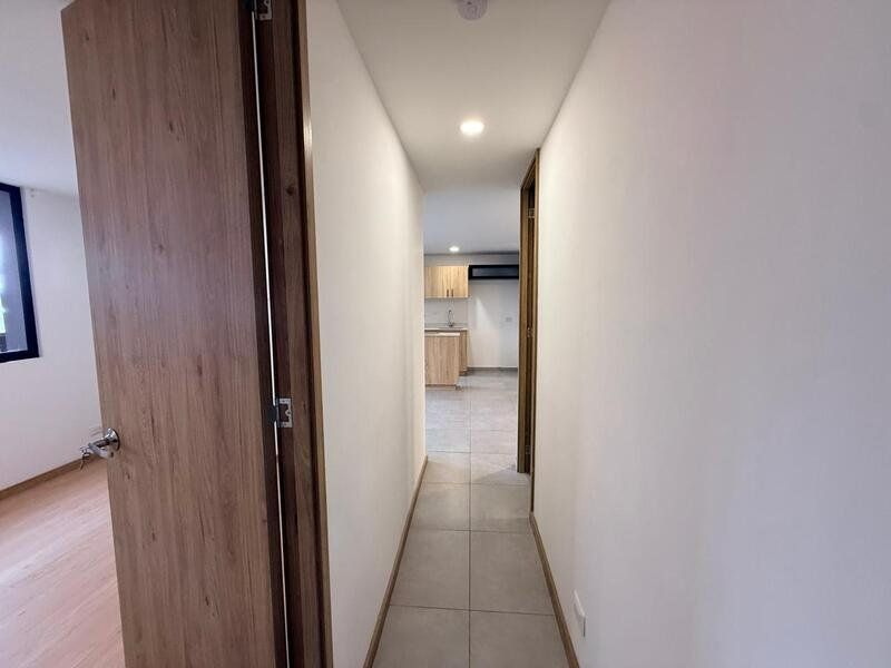 Apartamento de 2 alcobas en arriendo en Chipre, Rionegro, 82 m² · foto 5 de 14