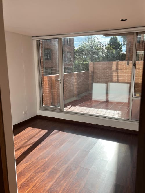 Apartamento de 2 alcobas en arriendo en Chico Norte, Bogotá, 70 m² · foto 6 de 16
