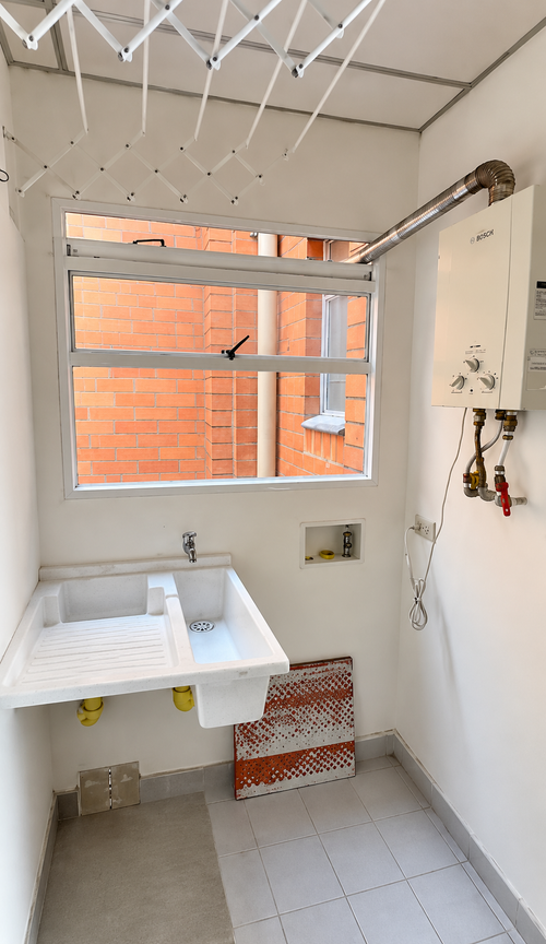 Apartamento de 2 alcobas en venta en Pinar De Suba, Bogotá, 49 m² · foto 3 de 7