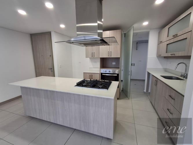 Apartamento de 3 alcobas en arriendo en Lagos De La Doctora, Sabaneta, 105 m² · foto 4 de 24