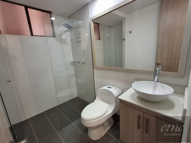 Apartamento de 3 alcobas en arriendo en Lagos De La Doctora, Sabaneta, 105 m² · foto 6 de 24