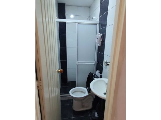 Casa de 5 alcobas en venta en Republica De Israel, Cali, 215 m² · foto 13 de 24