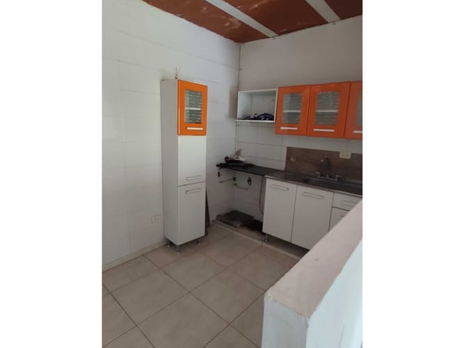 Casa de 5 alcobas en venta en Republica De Israel, Cali, 215 m² · foto 15 de 24