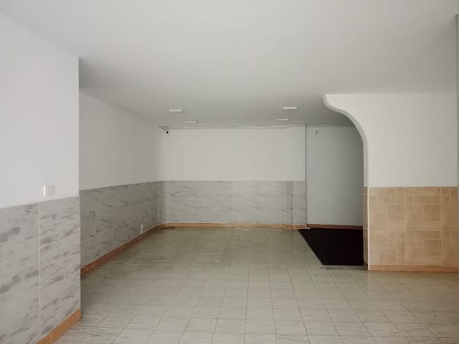 Casa de 4 alcobas en arriendo en Laureles, Medellín, 270 m² · foto 4 de 13