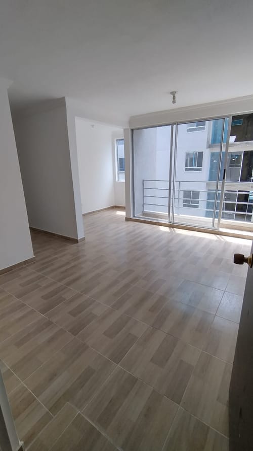 Apartamento de 2 alcobas en arriendo en El Guabito, Cali, 64 m² · foto 2 de 13