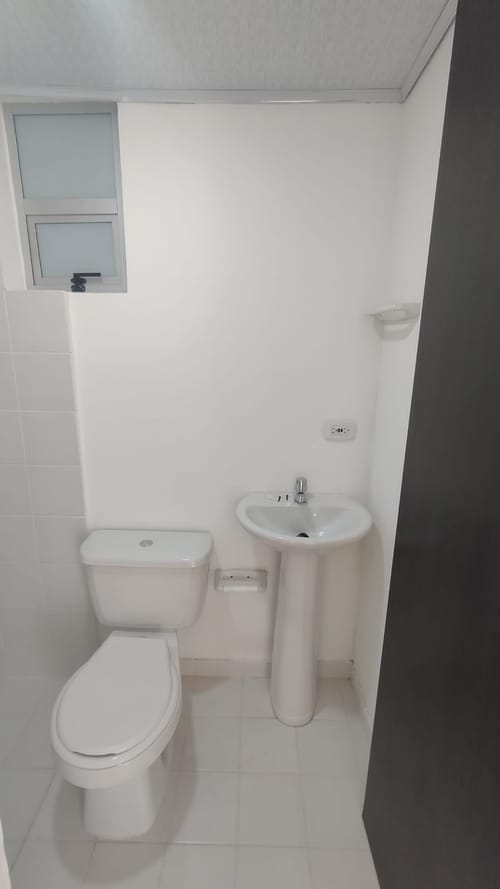 Apartamento de 2 alcobas en arriendo en El Guabito, Cali, 64 m² · foto 8 de 13