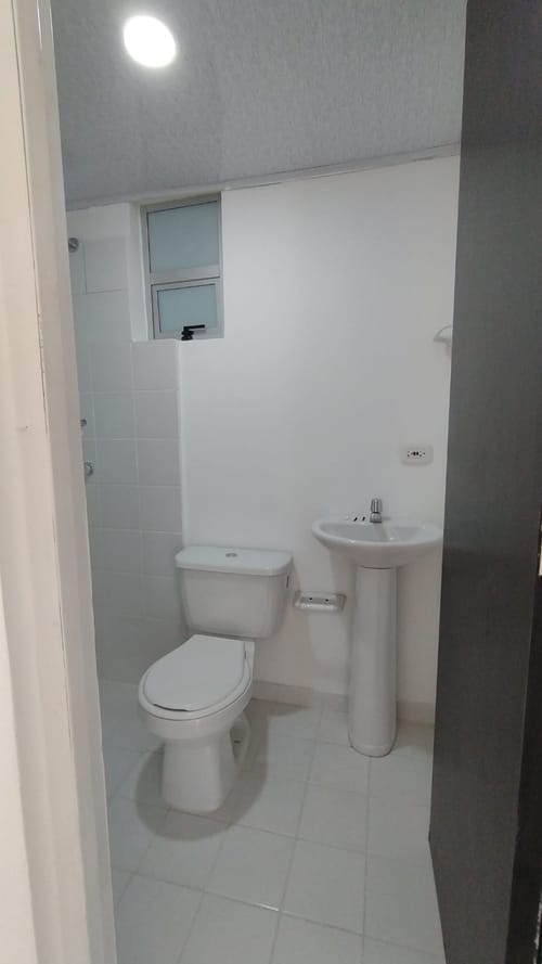 Apartamento de 2 alcobas en arriendo en El Guabito, Cali, 64 m² · foto 12 de 13