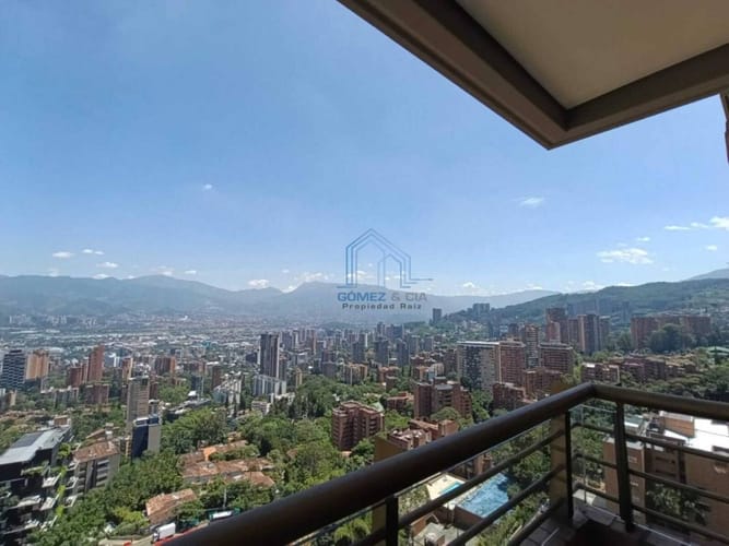 Apartamento de 3 alcobas en arriendo en El Tesoro, Medellín, 175 m² · foto 3 de 16
