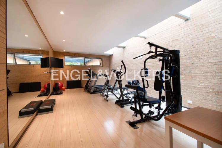 Apartamento de 3 alcobas en venta en La Cabrera, Bogotá, 328 m² · foto 23 de 24