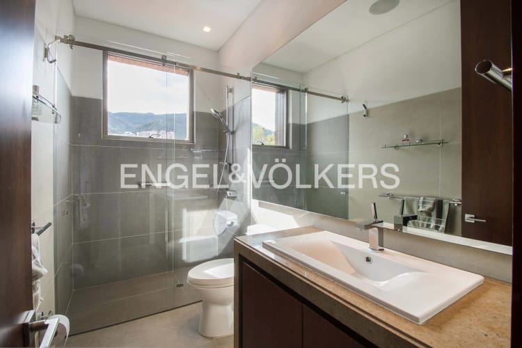 Apartamento de 3 alcobas en venta en La Cabrera, Bogotá, 328 m² · foto 18 de 24