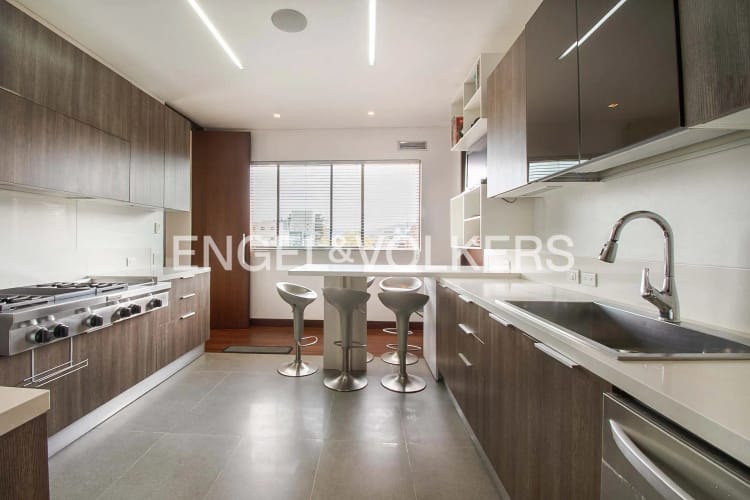 Apartamento de 3 alcobas en venta en La Cabrera, Bogotá, 328 m² · foto 12 de 24