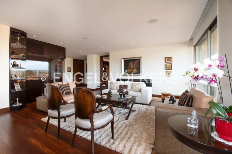 Apartamento de 3 alcobas en venta en La Cabrera, Bogotá, 328 m² · foto 4 de 24