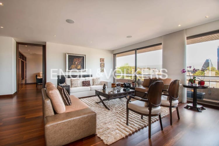Apartamento de 3 alcobas en venta en La Cabrera, Bogotá, 328 m² · foto 3 de 24