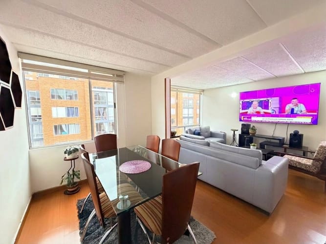 Apartamento de 3 alcobas en venta en Gran Granada, Bogotá, 66 m² · foto 2 de 19