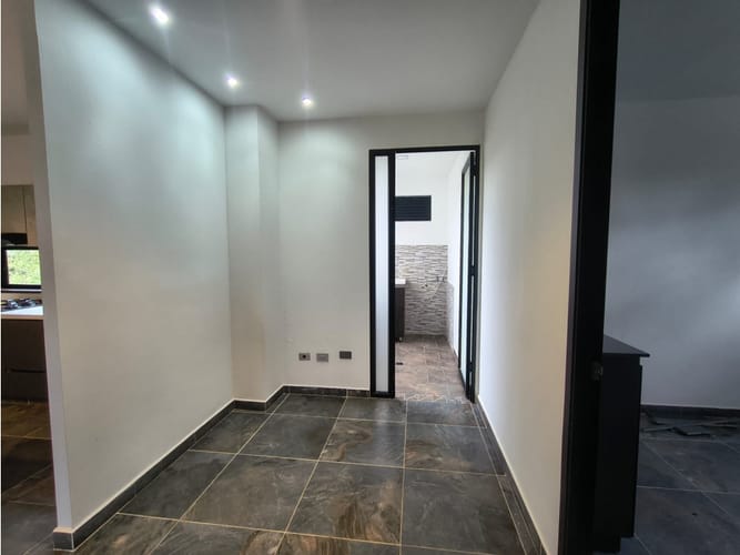 Apartamento de 3 alcobas en arriendo en Las Palmas, Envigado, 115 m² · foto 9 de 12