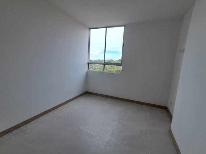 Apartamento de 3 alcobas en arriendo en Centro, Rionegro, 95 m² · foto 4 de 10