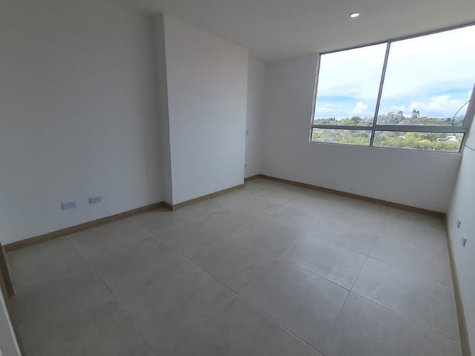 Apartamento de 3 alcobas en arriendo en Centro, Rionegro, 95 m² · foto 5 de 10