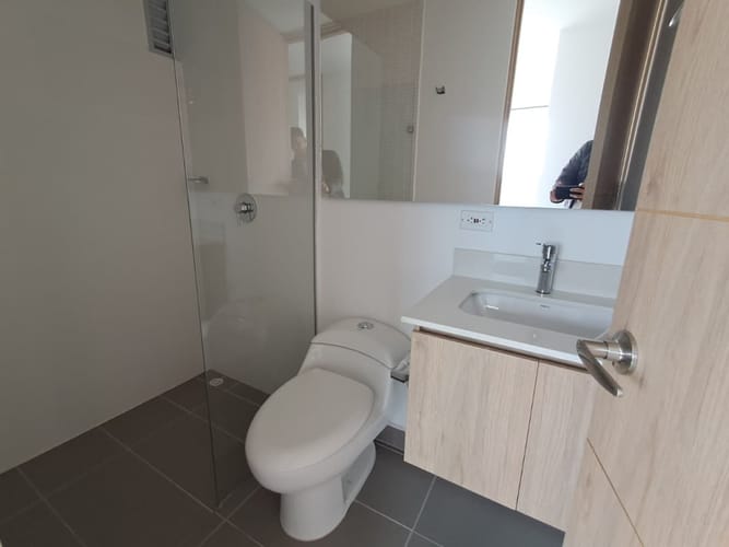 Apartamento de 3 alcobas en arriendo en Centro, Rionegro, 95 m² · foto 8 de 10