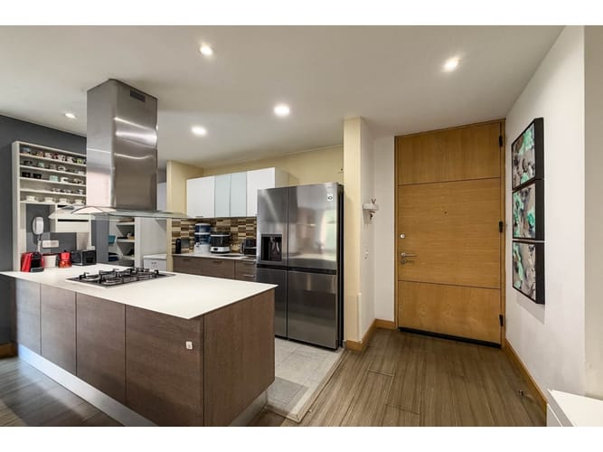 Apartamento de 2 alcobas en venta en El Castillo Chapinero, Bogotá, 96 m² · foto 10 de 24