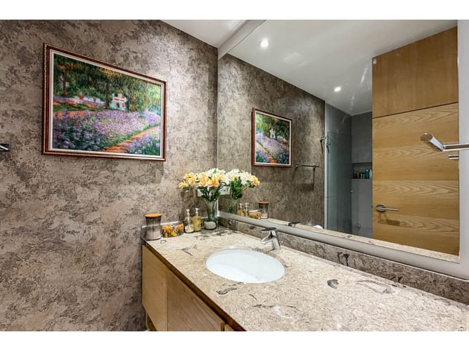 Apartamento de 2 alcobas en venta en El Castillo Chapinero, Bogotá, 96 m² · foto 18 de 24