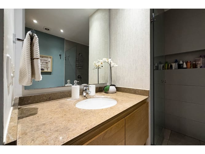 Apartamento de 2 alcobas en venta en El Castillo Chapinero, Bogotá, 96 m² · foto 24 de 24