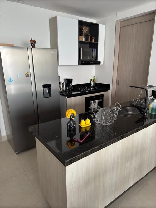 Apartamento de 3 alcobas en venta en Manga, Cartagena, 130 m² · foto 2 de 14