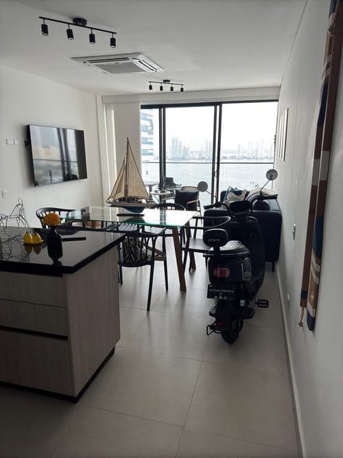 Apartamento de 3 alcobas en venta en Manga, Cartagena, 130 m² · foto 3 de 14