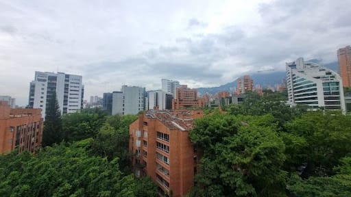 Apartamento de 1 alcoba en arriendo en Milla De Oro, Medellín, 60 m² · foto 10 de 12