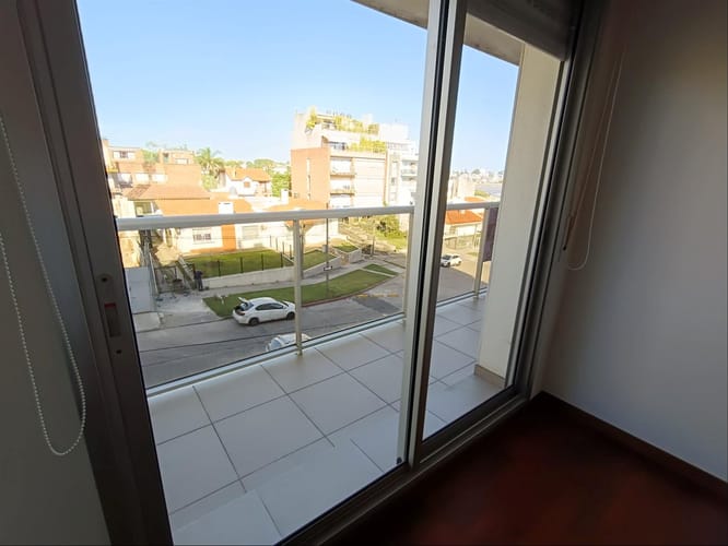 Alquiler Apartamento Malvin Terraza 2 Dormitorios 2 Baños Garaje · Foto 7