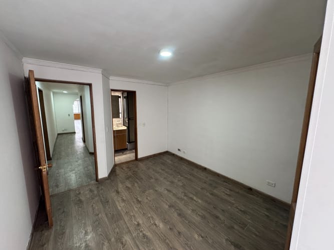 Apartamento de 3 alcobas en venta en El Batán, Bogotá, 130 m² · foto 4 de 7