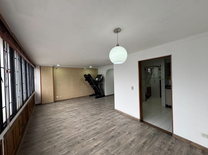 Apartamento de 3 alcobas en venta en El Batán, Bogotá, 130 m² · foto 2 de 7
