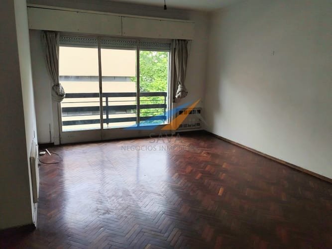 Alquiler Apartamento 3 Dormitorios + Servicio en el Centro! Excelente Ubicación · Foto 2