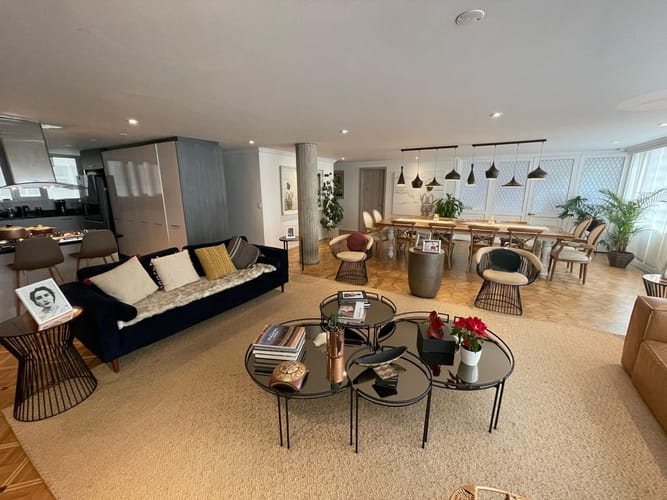 Apartamento de 3 alcobas en venta en Chico Norte, Bogotá, 203 m² · foto 2 de 20