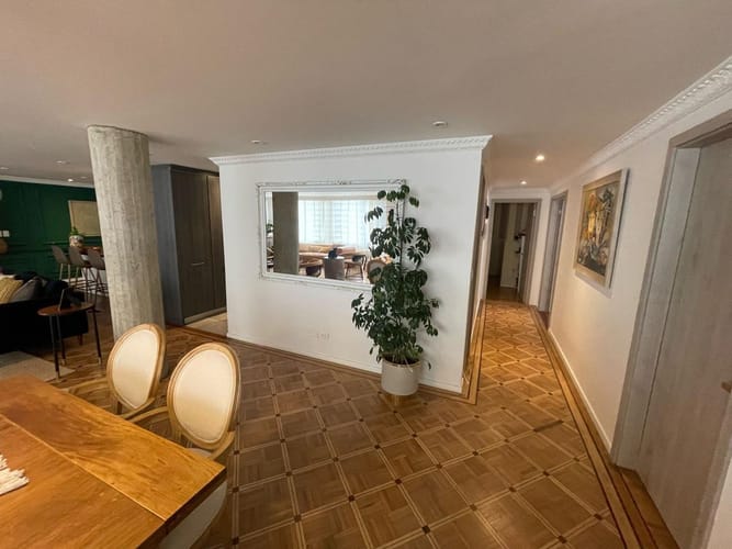 Apartamento de 3 alcobas en venta en Chico Norte, Bogotá, 203 m² · foto 9 de 20