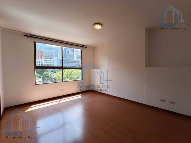 Apartamento de 3 alcobas en arriendo en El Tesoro, Medellín, 160 m² · foto 8 de 11