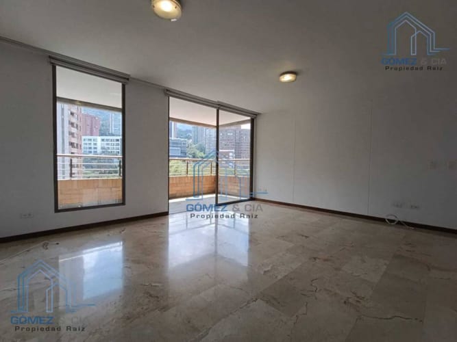 Apartamento de 3 alcobas en arriendo en El Tesoro, Medellín, 160 m² · foto 10 de 11