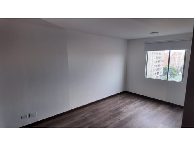Apartamento de 2 alcobas en arriendo en Fontibon, Bogotá, 74 m² · foto 3 de 12