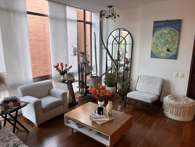 Apartamento de 2 alcobas en arriendo en Chico Norte, Bogotá, 68 m² · foto 4 de 8